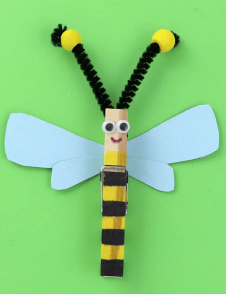 Easy Clothespin Bee Craft