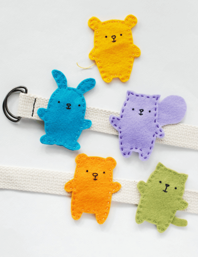 Easy-Sew Animal Belt Buddies. Felt crafts for kids