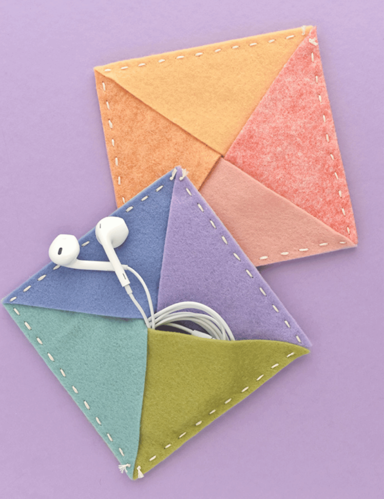 Simple Stitched Felt Triangle Pouch. Felt crafts for kids
