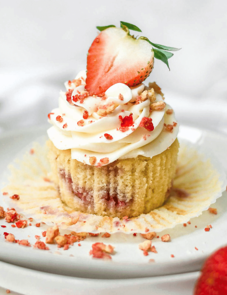 Strawberry Crunch Cupcakes