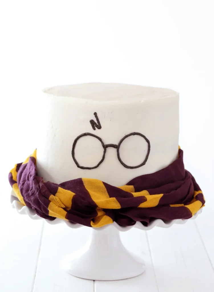 HARRY POTTER LAYER CAKE