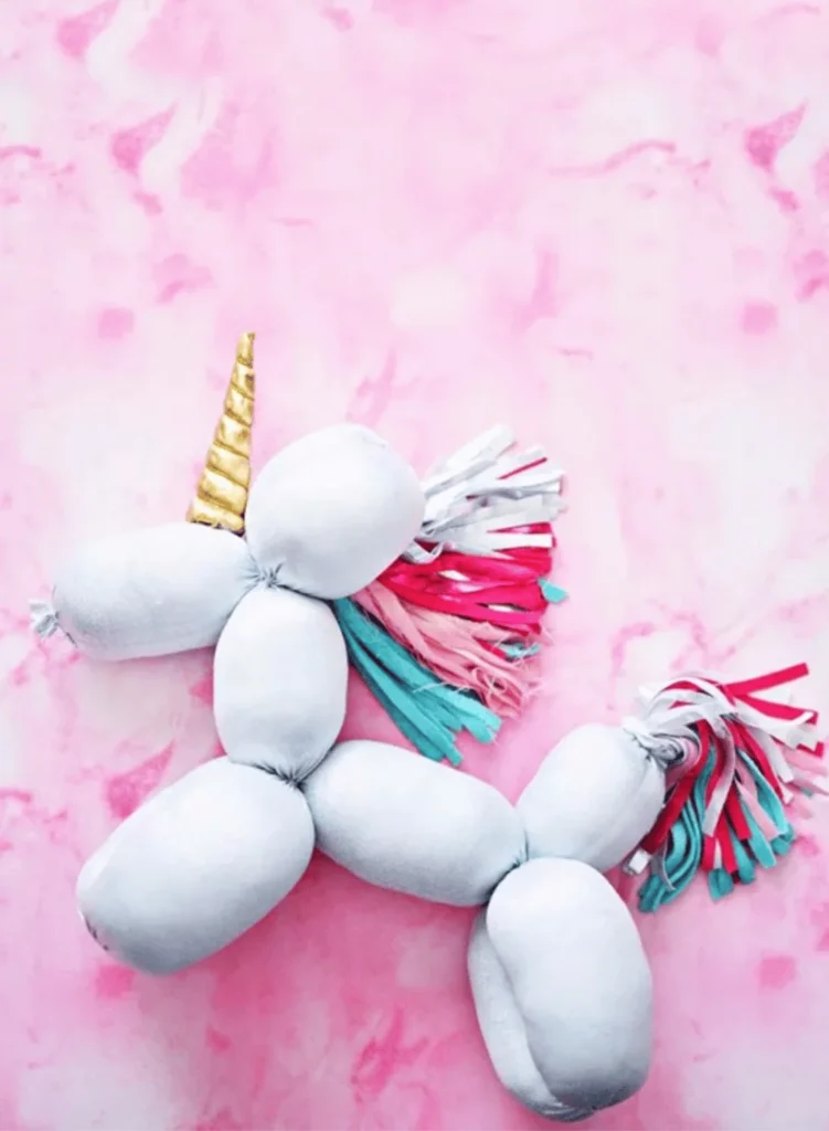 DIY Balloon Stuffed Animal Unicorn