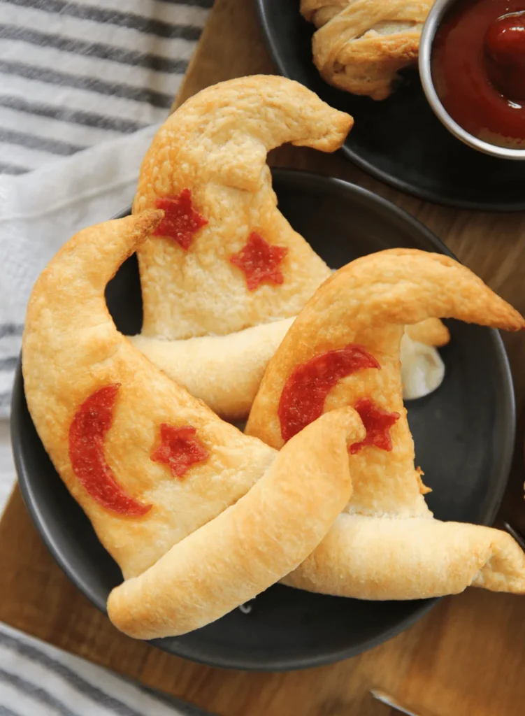 Easy Crescent With Hats