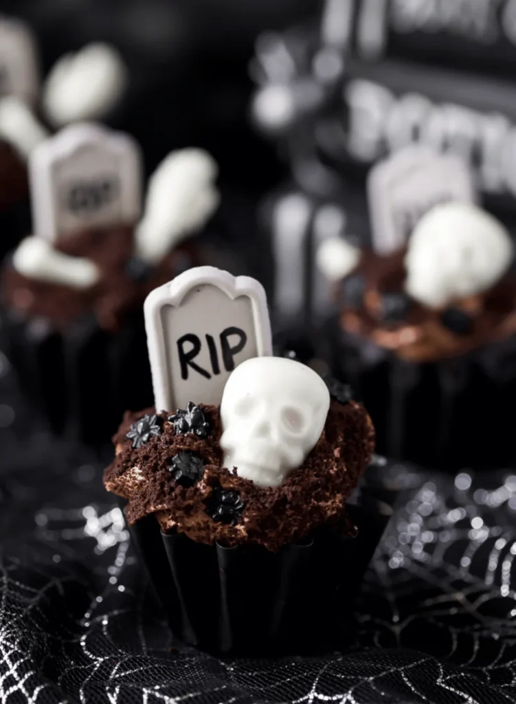 Graveyard Cupcakes
