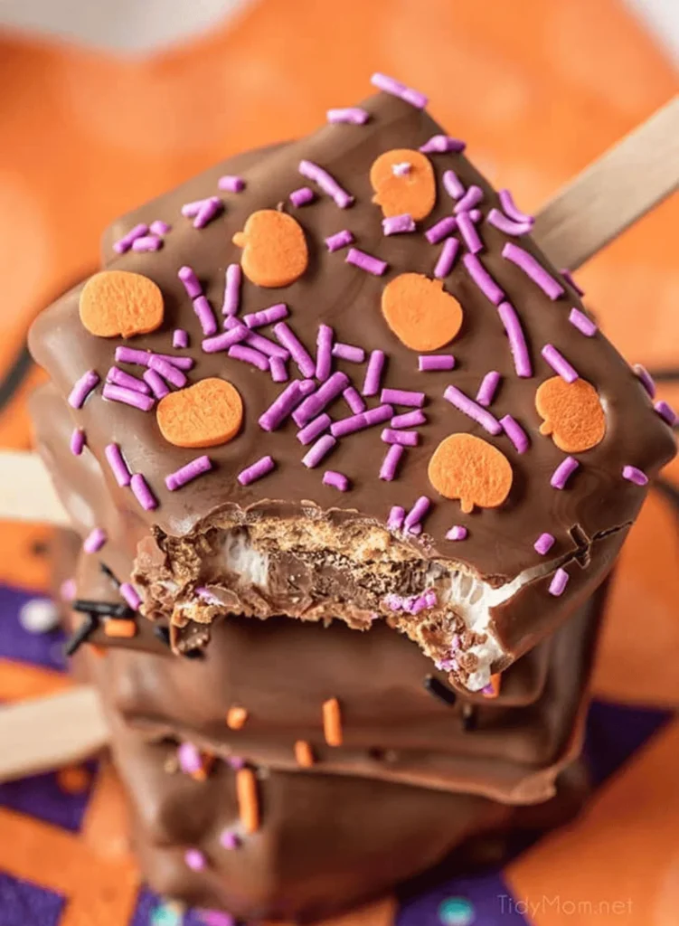 Halloween s'more pops