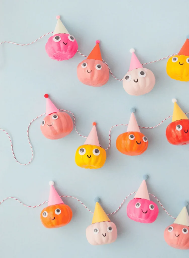 Mini Party Pumpkins Garland