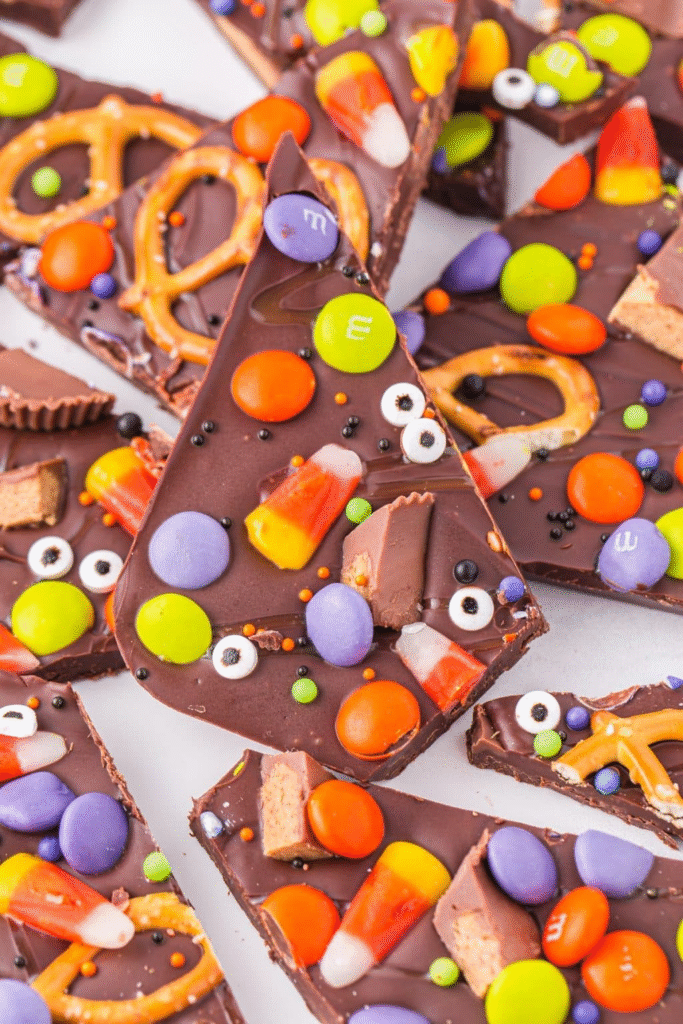 Halloween bark. Halloween party snacks for kids