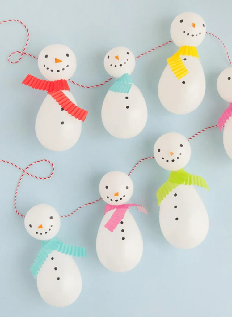 DIY Easy Snowman Balloon Garland