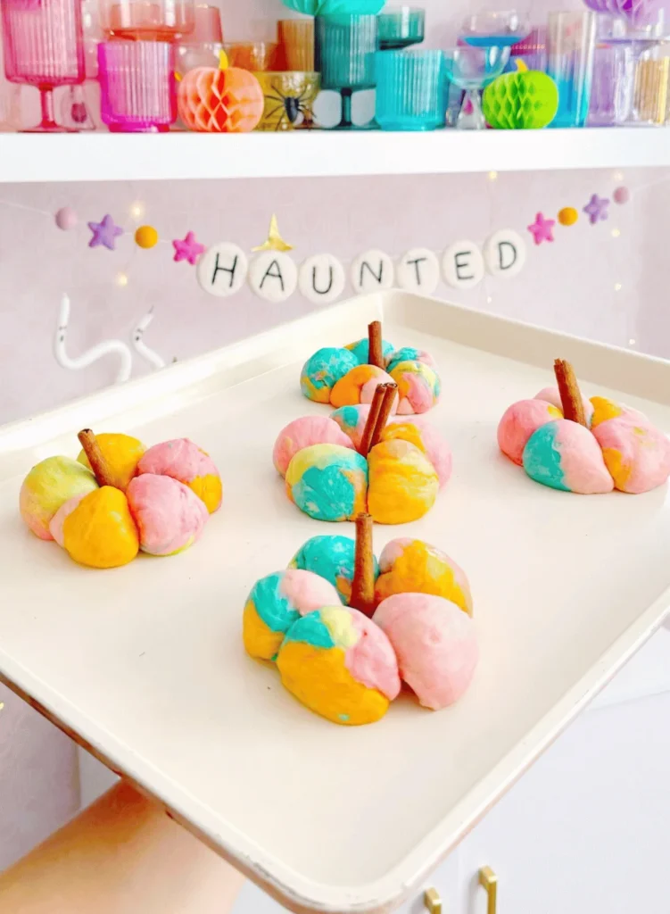 DIY Rainbow Pumpkin Bagels. Rainbow snacks