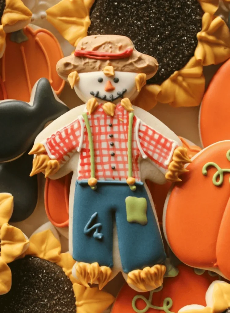 Decorated Scarecrow Cookies. Thanksgiving cookie recipes