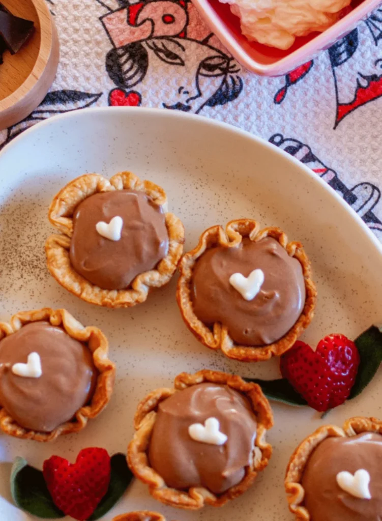 No-Bake Chocolate Cream Tarts