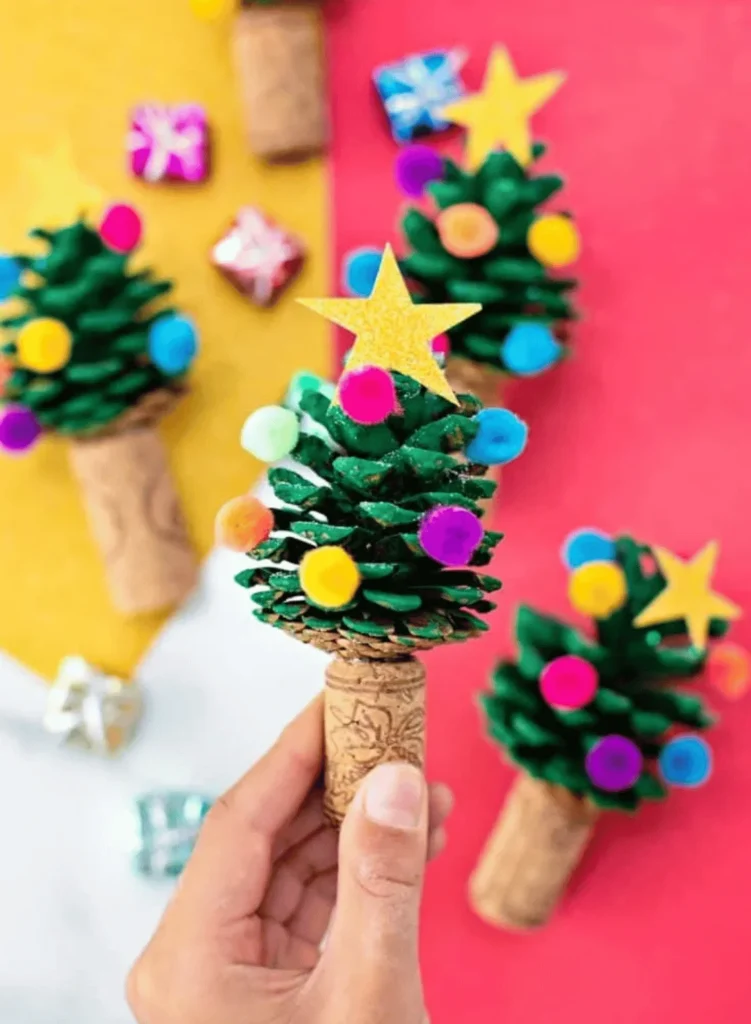 PINE CONE CHRISTMAS TREE CRAFT