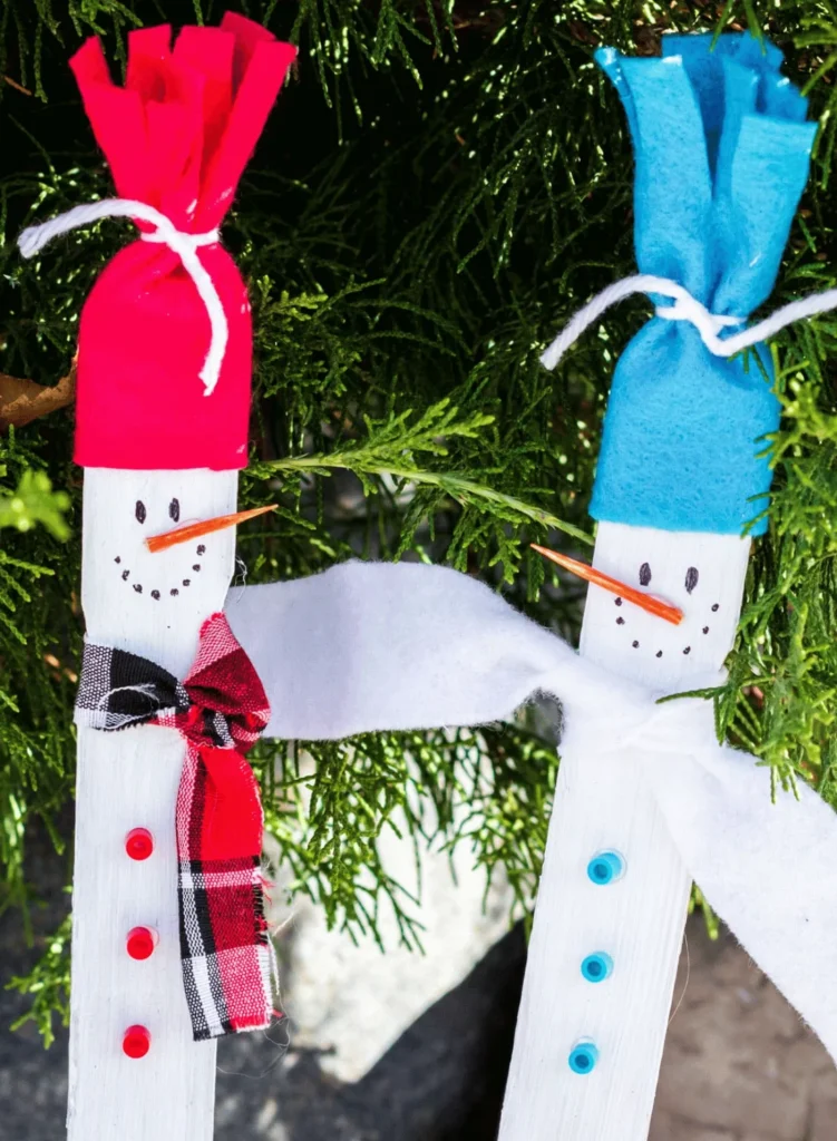 Paint Stick Snowmen