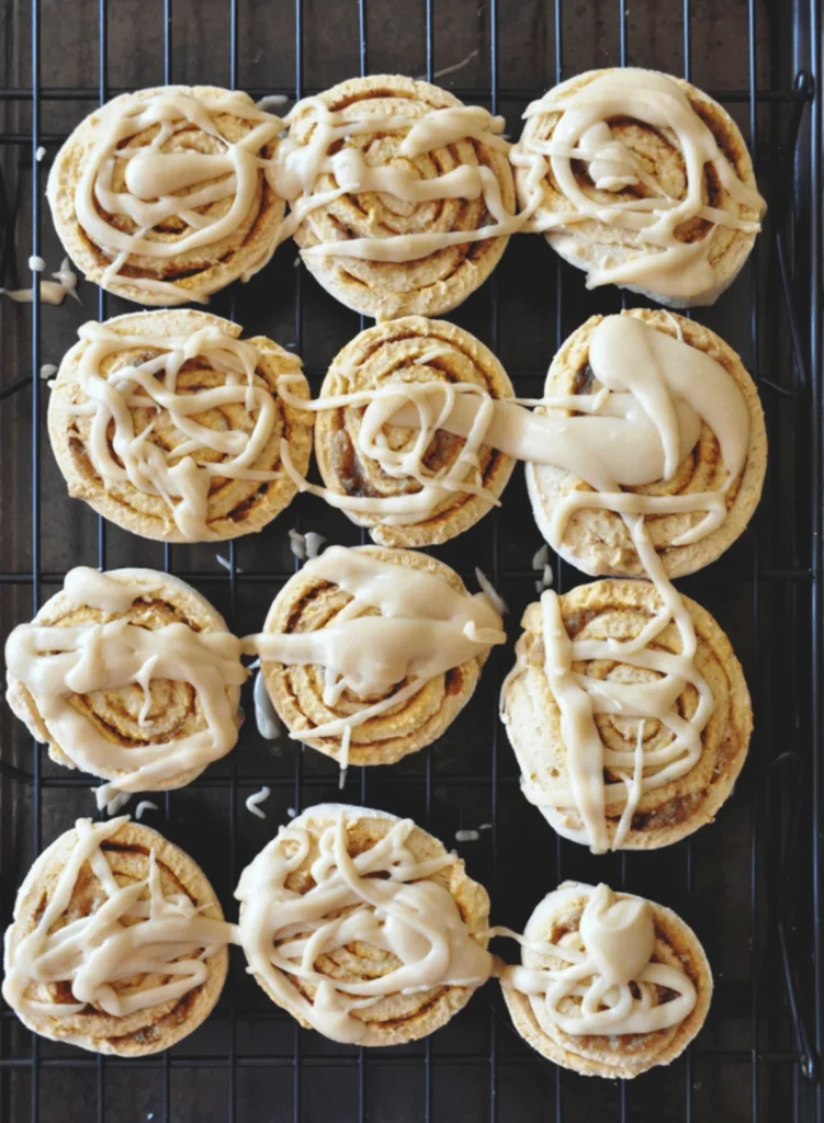 Pumpkin Cinnamon Roll Cookies