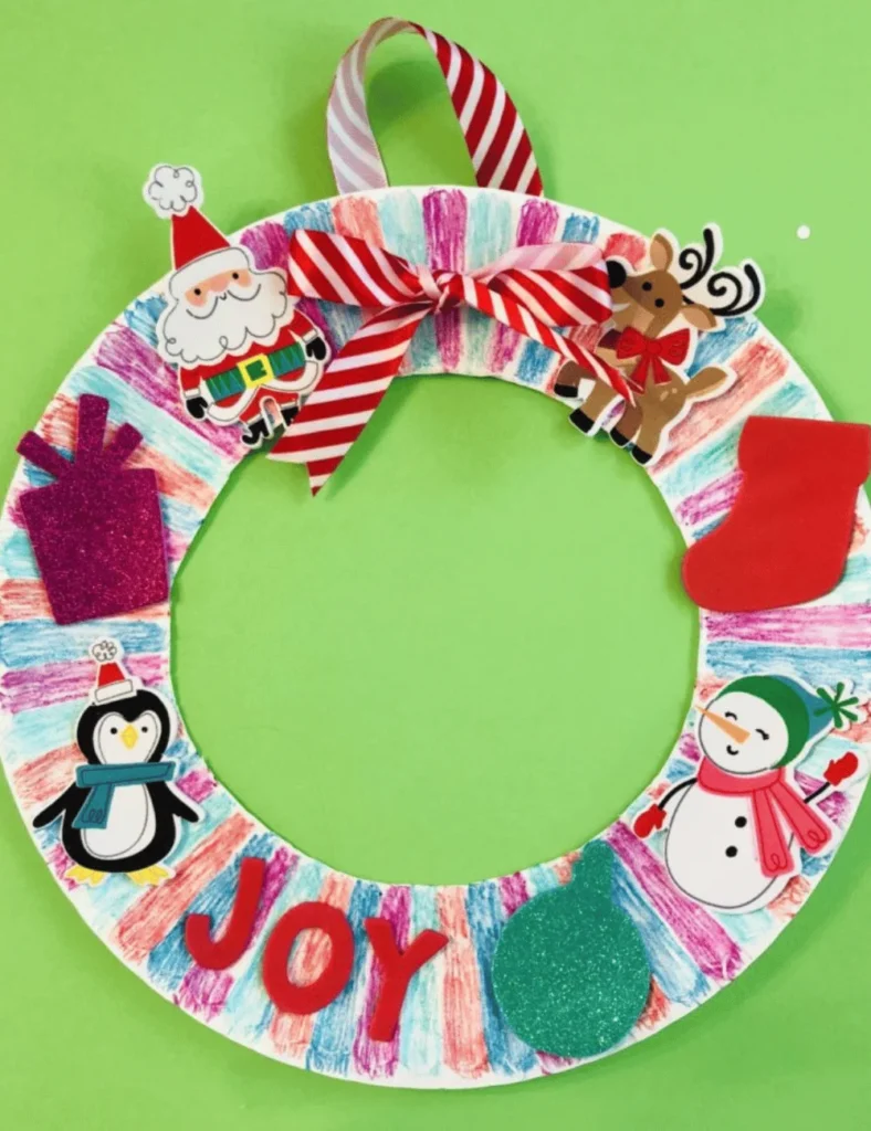 Easy Paper Plate Christmas Wreath