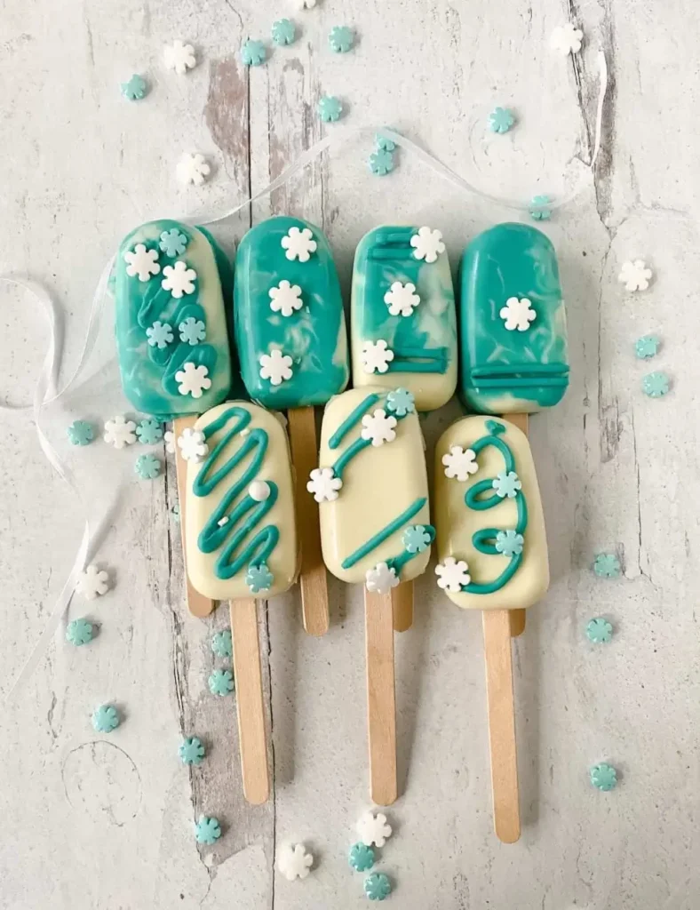 WINTER WONDERLAND CAKE POPS