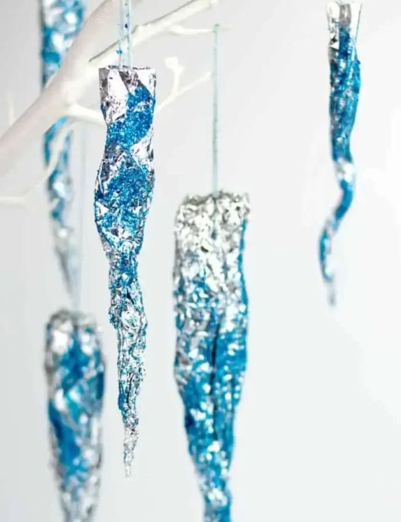 sparkly icicle craft. Winter Crafts For Kids